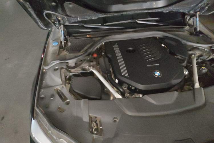 Used BMW 7 Series 2019 Restyled 740Li Leading Luxury Package Engine Bay Right