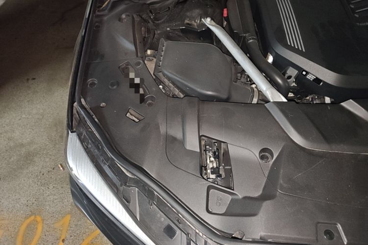 Used BMW 7 Series 2019 740Li Leading Edition Luxury Package Engine Bay Right
