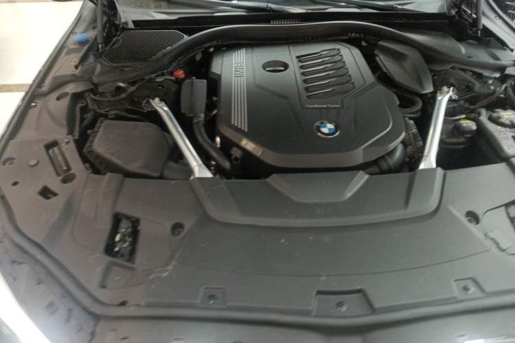 Used BMW 7 Series 2019 Restyled 740Li Leading Luxury Package Engine Bay Right