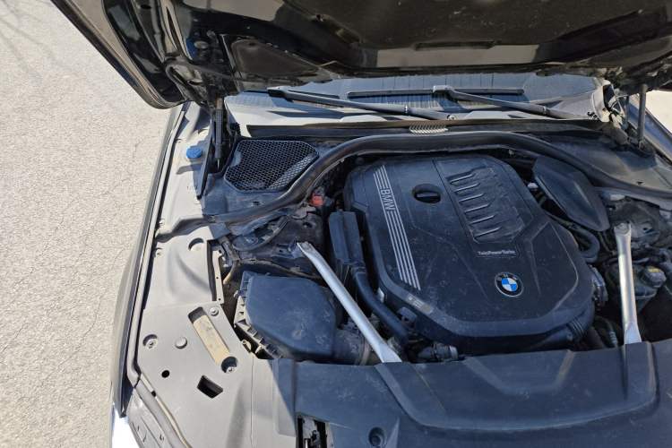 Used BMW 7 Series 2019 Restyled 740Li Leading Luxury Package Engine Bay Right