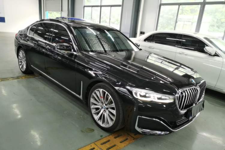 Used BMW 7 Series 2019 Restyled 740Li Leading Luxury Package Exterior 1
