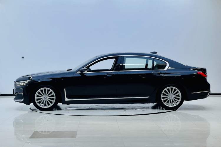 Used BMW 7 Series 2019 730Li Luxury Package Exterior 2