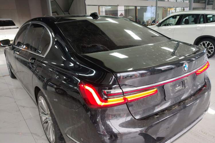 Used BMW 7 Series 2019 Restyled 740Li Leading Luxury Package Exterior 2