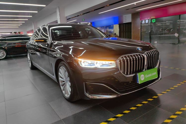 Used BMW 7 Series 2019 Updated 730Li Luxury Package Exterior 2