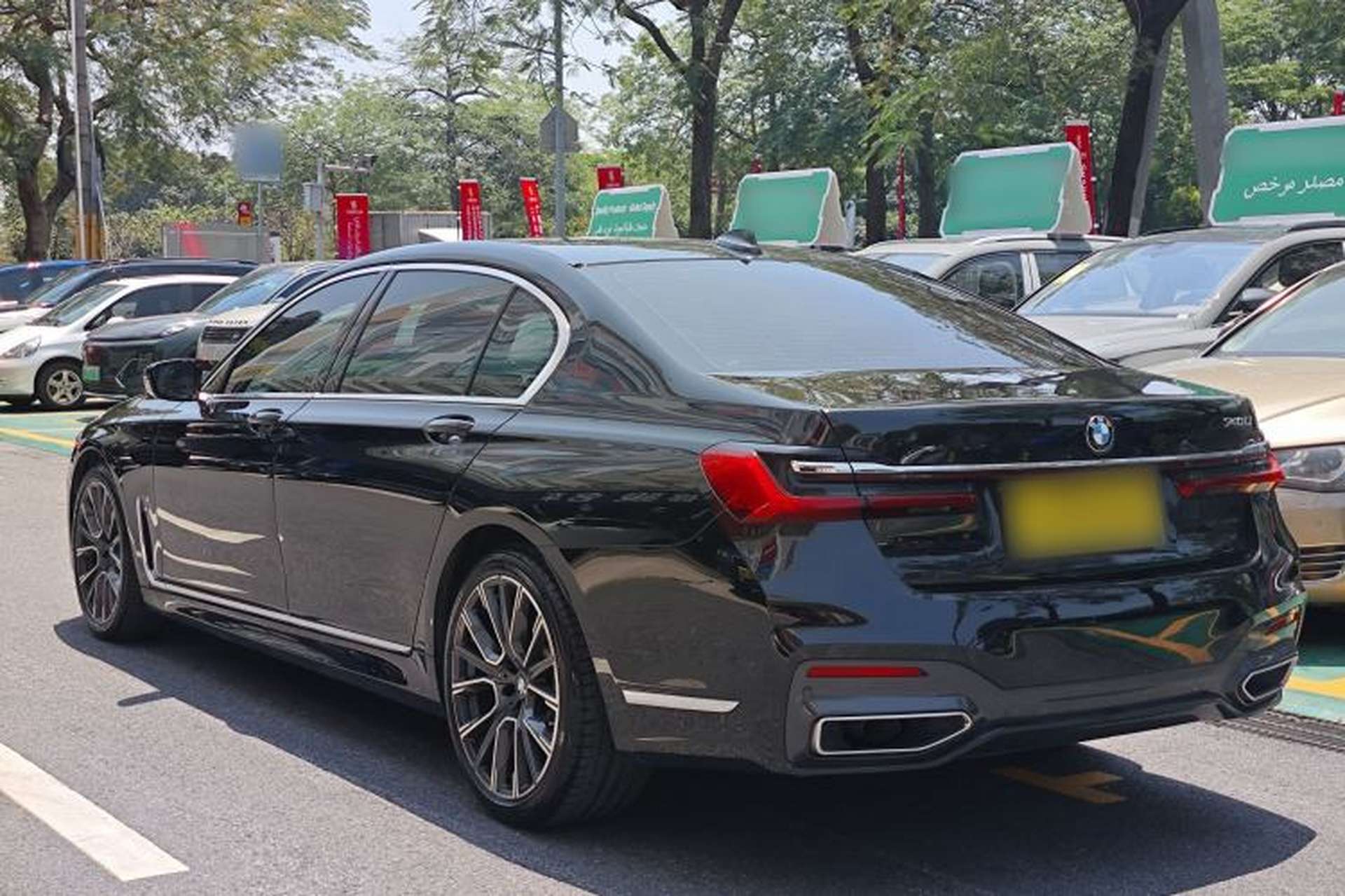 Used BMW 7 Series 2019 Restyled 740Li Leading Edition M Sport Package Exterior 3
