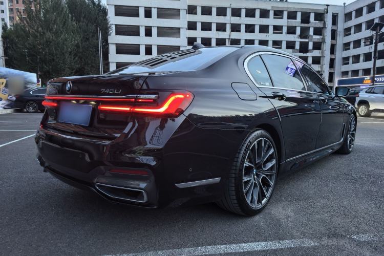 Used BMW 7 Series 2019 730Li M Sport Package Exterior 3