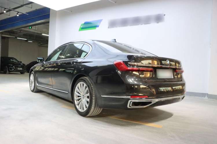 Used BMW 7 Series 2019 Updated 730Li Luxury Package Exterior 3