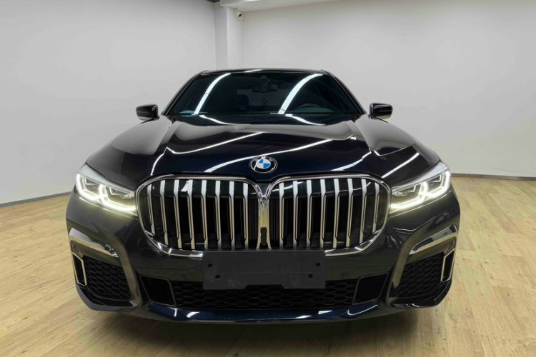Used BMW 7 Series 2019 Restyled 730Li M Sport Package Exterior 3