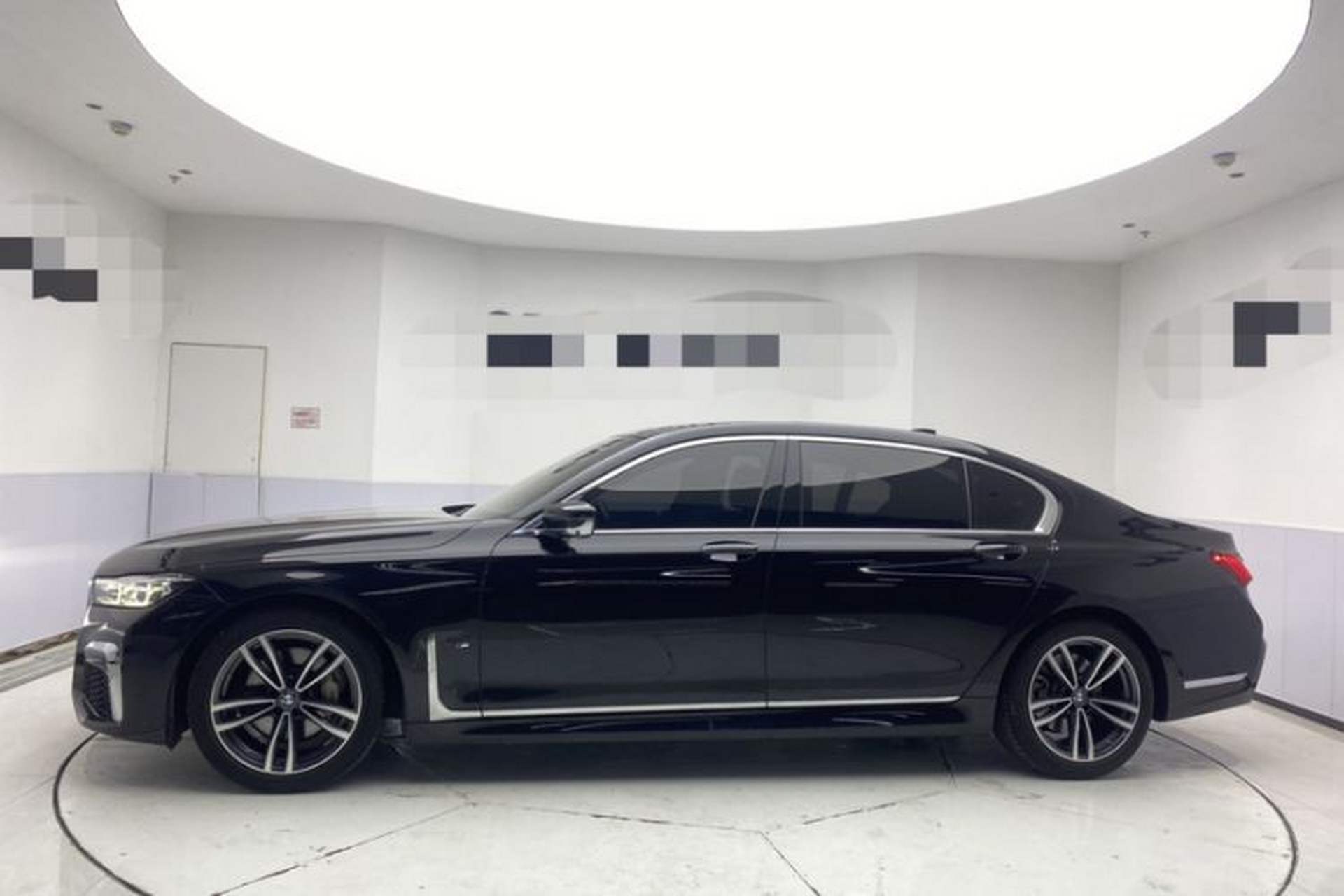 Used BMW 7 Series 2019 Restyled 730Li M Sport Package Exterior 4