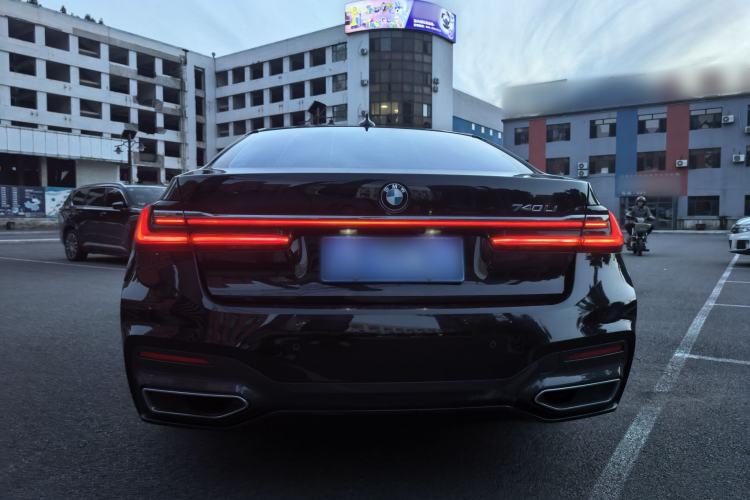 Used BMW 7 Series 2019 730Li M Sport Package Exterior 4
