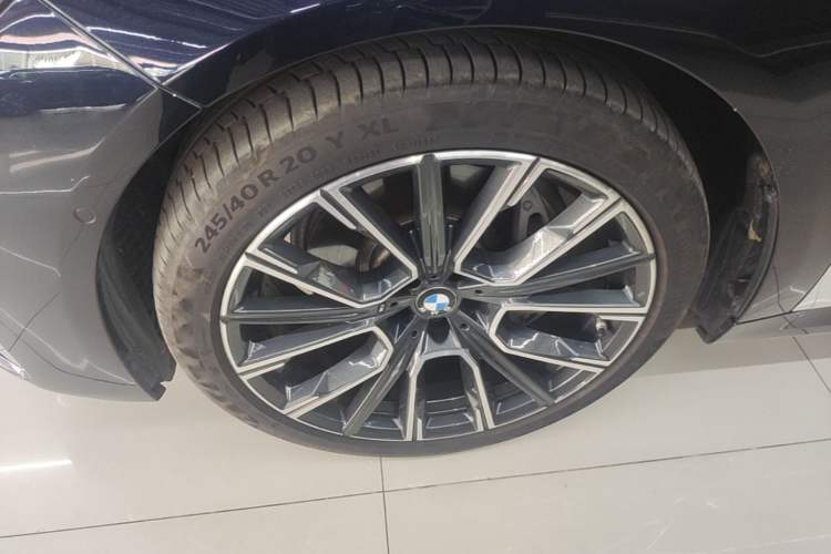 Used BMW 7 Series 2019 740Li Leading Model M Sport Package Exterior 4