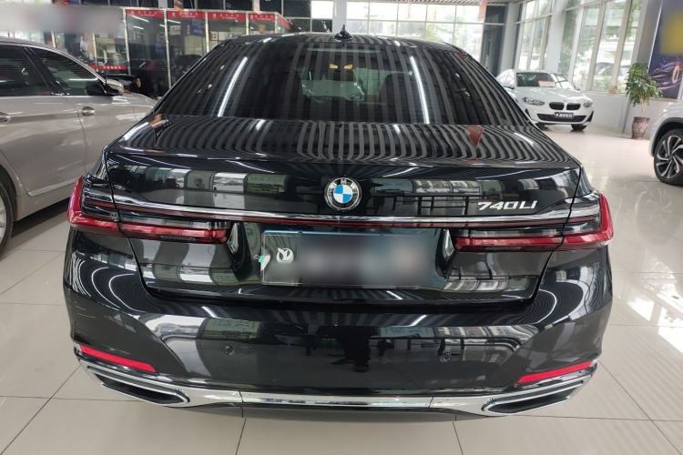 Used BMW 7 Series 2019 Restyled 740Li Leading Luxury Package Exterior 4