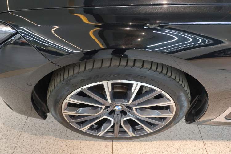 Used BMW 7 Series 2019 Restyled 740Li xDrive Executive M Sport Package Exterior 4