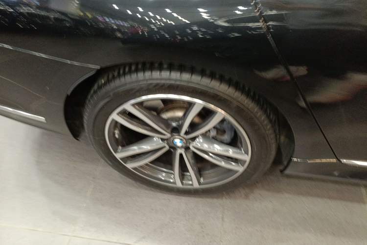 Used BMW 7 Series 2019 Restyled 730Li M Sport Package Exterior 5