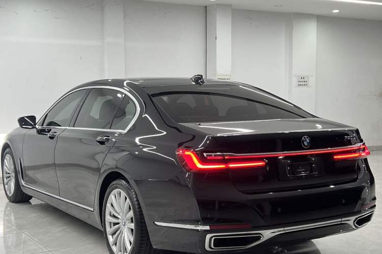 Used BMW 7 Series 2019 Updated 730Li Luxury Package Exterior 5