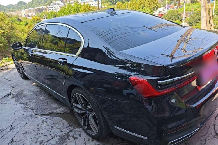 Used BMW 7 Series 2019 Restyled 740Li Leading Edition M Sport Package Exterior 5