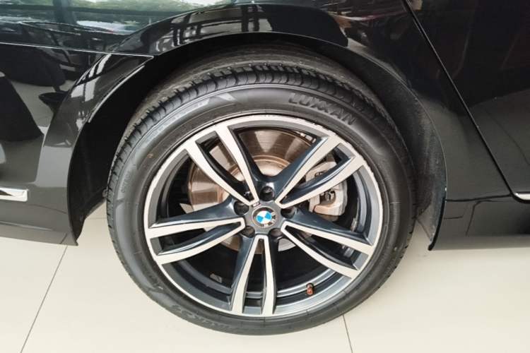 Used BMW 7 Series 2019 Restyled 730Li M Sport Package Exterior 5
