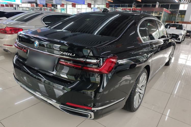 Used BMW 7 Series 2019 Restyled 740Li Leading Luxury Package Exterior 5