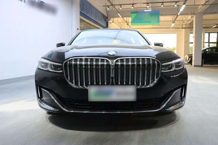 Used BMW 7 Series 2019 Updated 730Li Luxury Package Exterior 6