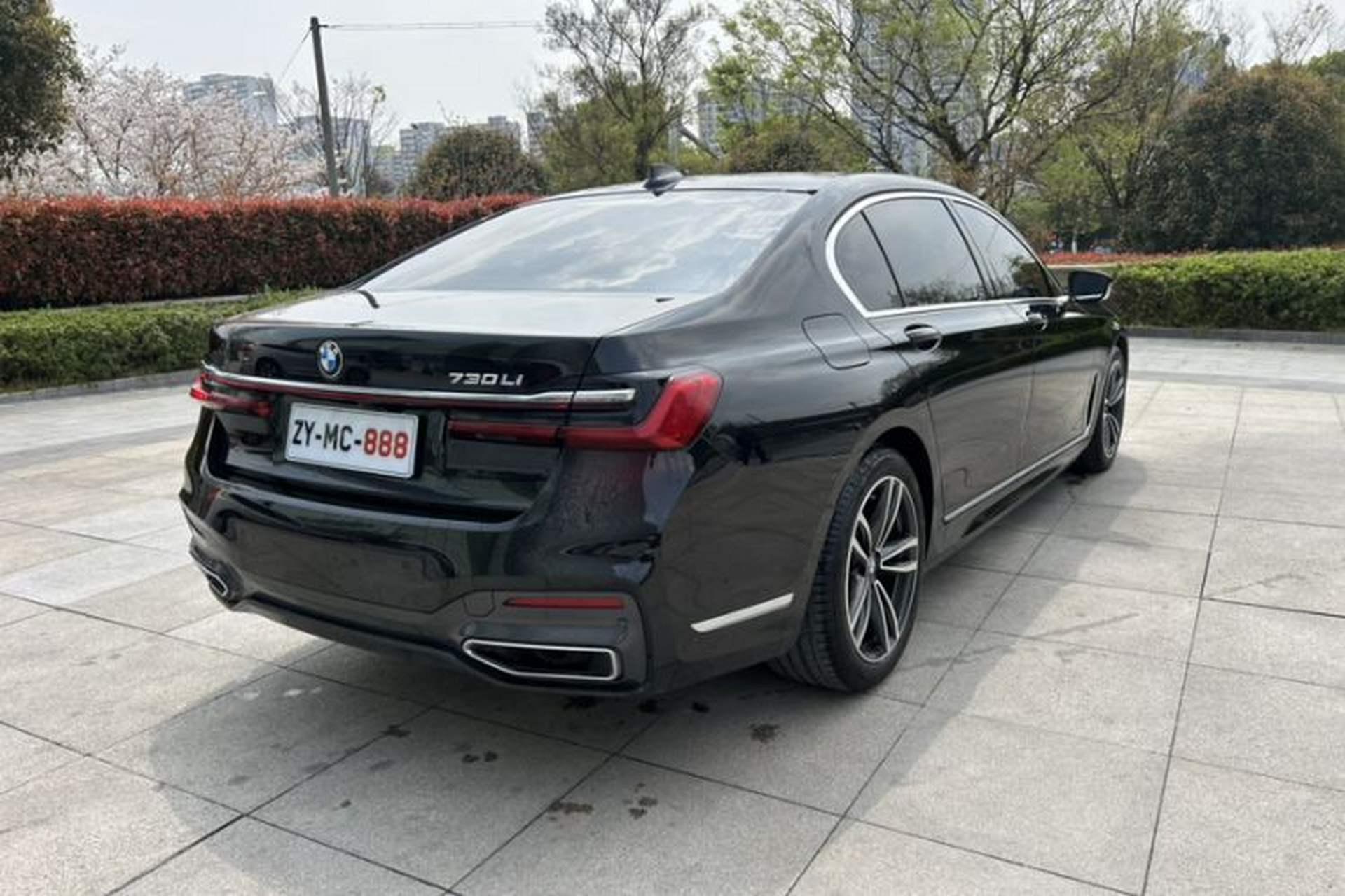 Used BMW 7 Series 2019 Restyled 730Li M Sport Package Exterior 6