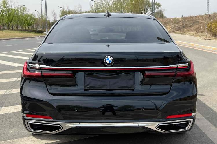 Used BMW 7 Series 2019 Restyled 740Li Leading Luxury Package Exterior 8