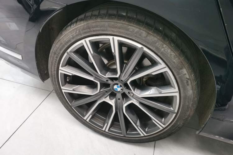 Used BMW 7 Series 2019 Restyled 730Li M Sport Package Exterior 8