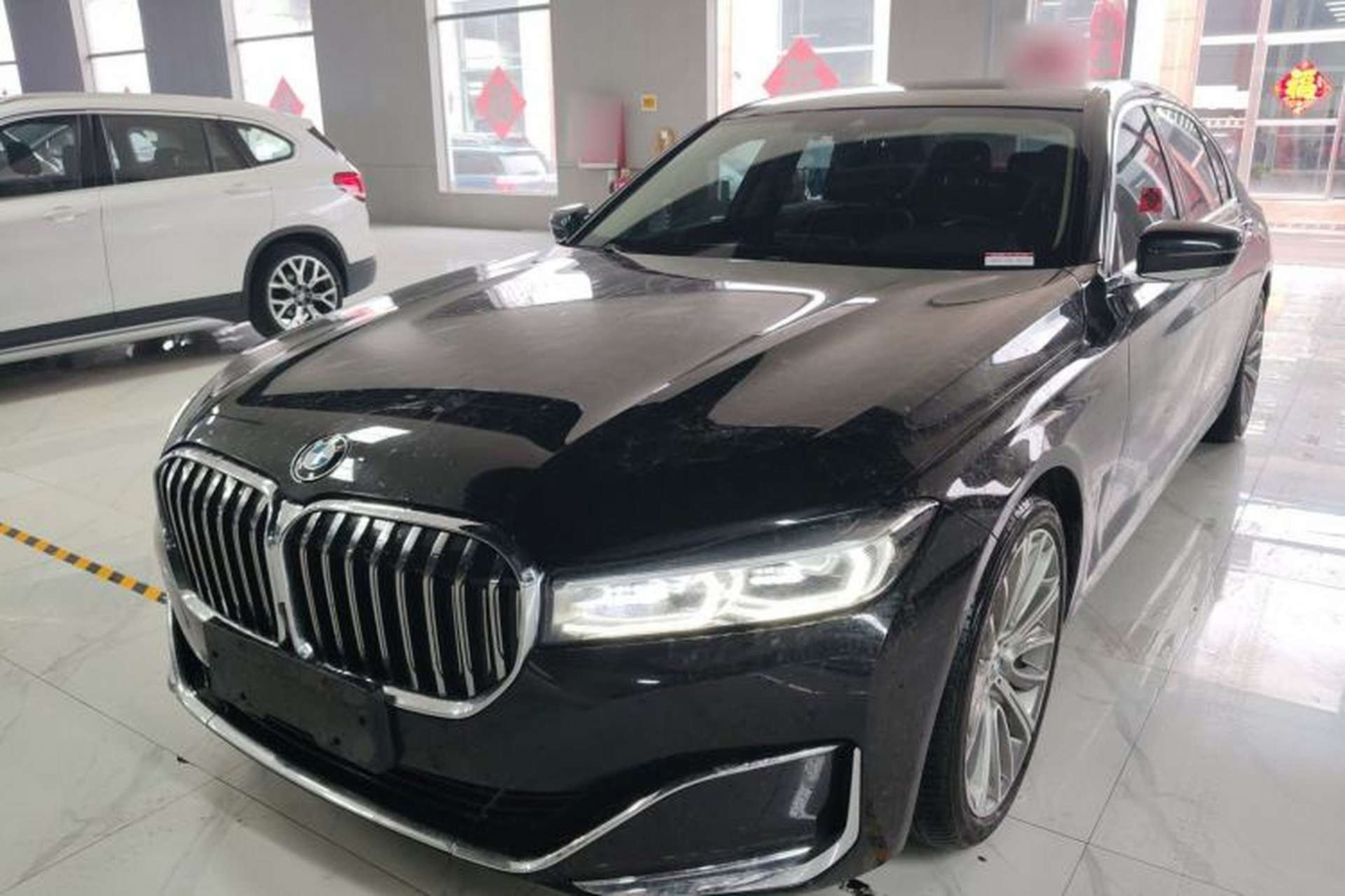 Used BMW 7 Series 2019 Restyled 740Li Leading Luxury Package Front Left 45 Deg