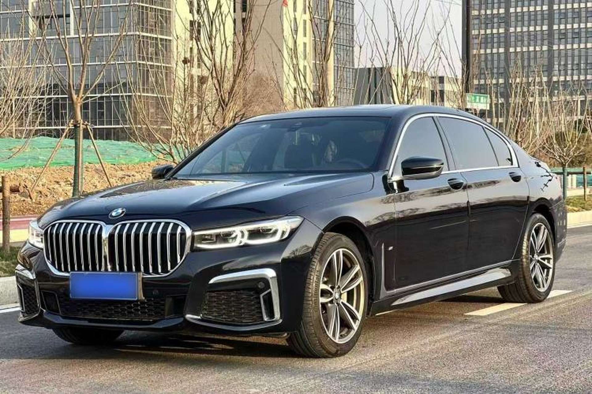 Used BMW 7 Series 2019 Restyled 730Li M Sport Package Front Left 45 Deg