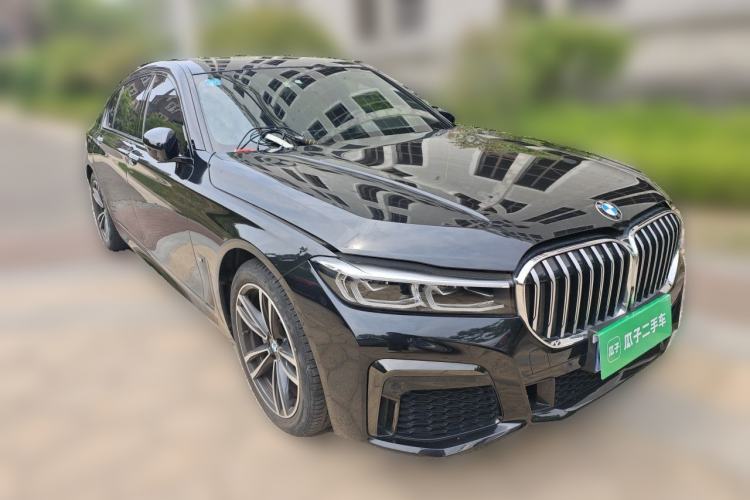 Used BMW 7 Series 2019 Restyled 730Li M Sport Package Front Right 45 Deg
