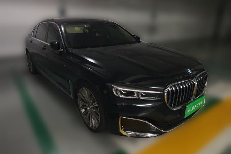 Used BMW 7 Series 2019 Restyled 740Li Leading Luxury Package Front Right 45 Deg