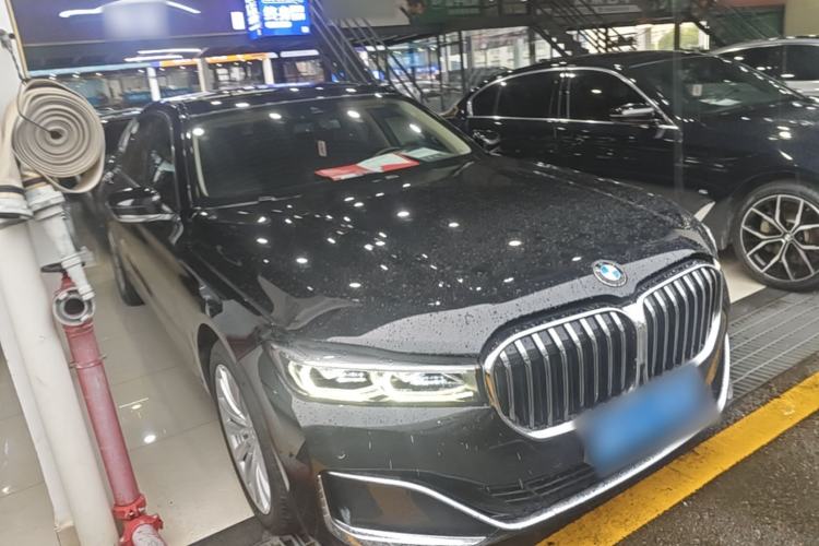 Used BMW 7 Series 2019 Updated 730Li Luxury Package Front Right 45 Deg