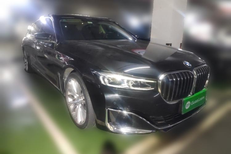 Used BMW 7 Series 2019 740Li Leading Edition Luxury Package Front Right 45 Deg