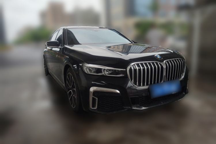Used BMW 7 Series 2019 Restyled 730Li M Sport Package Front Right 45 Deg