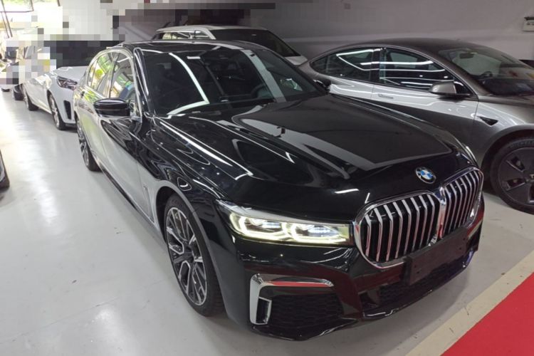 Used BMW 7 Series 2019 Restyled 740Li Leading Edition M Sport Package Front Right 45 Deg