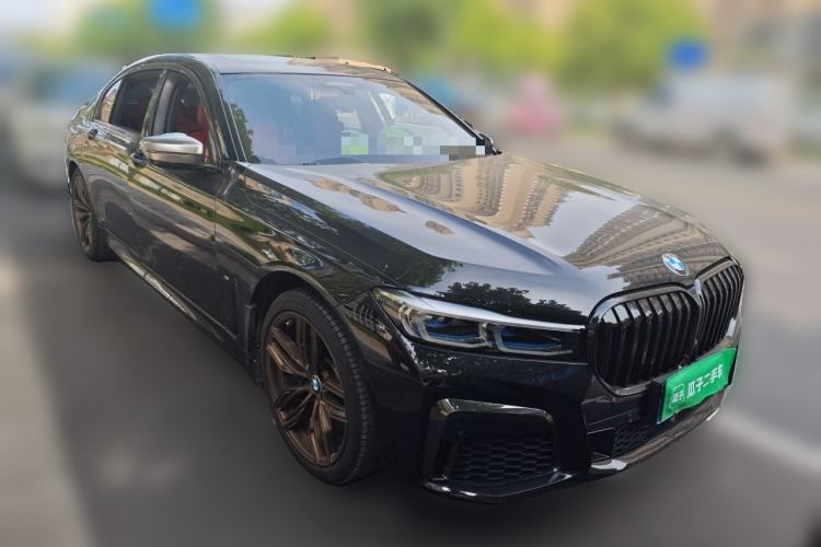 Used BMW 7 Series 2019 Restyled 740Li xDrive Executive M Sport Package Front Right 45 Deg