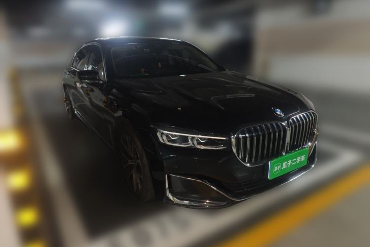 Used BMW 7 Series 2019 Updated 730Li Luxury Package Front Right 45 Deg