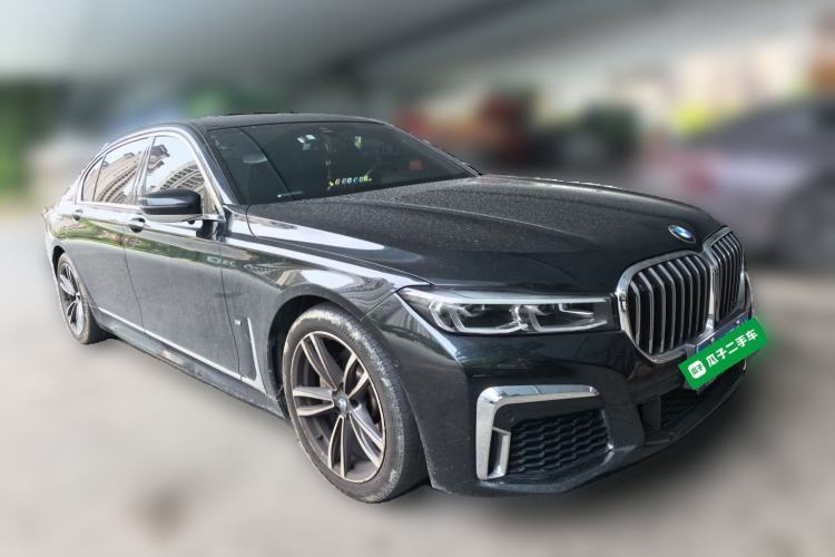Used BMW 7 Series 2019 730Li M Sport Package Front Right 45 Deg