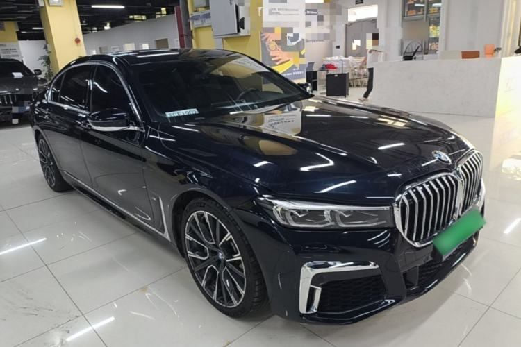 Used BMW 7 Series 2019 Restyled 740Li Leading Edition M Sport Package Front Right 45 Deg