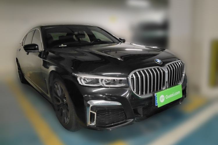 Used BMW 7 Series 2019 Restyled 740Li Leading Edition M Sport Package Front Right 45 Deg