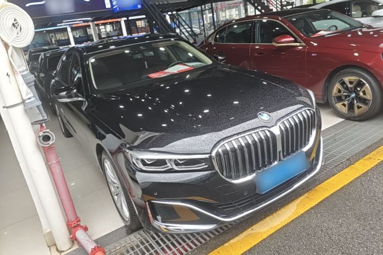 Used BMW 7 Series 2019 Updated 730Li Luxury Package Front Right 45 Deg