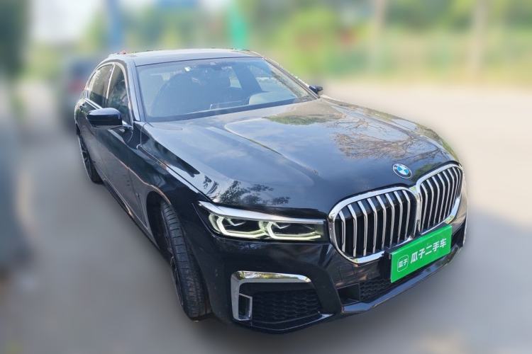 Used BMW 7 Series 2019 740Li Leading Model M Sport Package Front Right 45 Deg