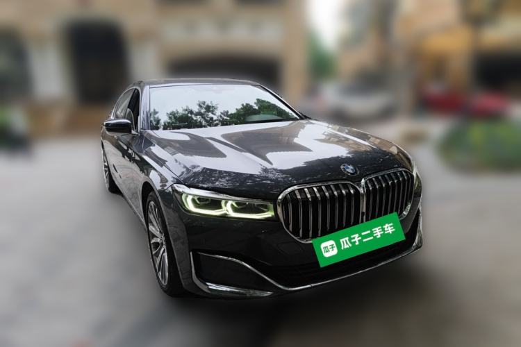 Used BMW 7 Series 2019 Restyled 740Li Leading Luxury Package Front Right 45 Deg