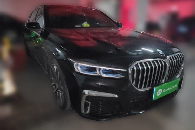 Used BMW 7 Series 2019 Updated 740Li Luxury Version M Sport Package Front Right 45 Deg