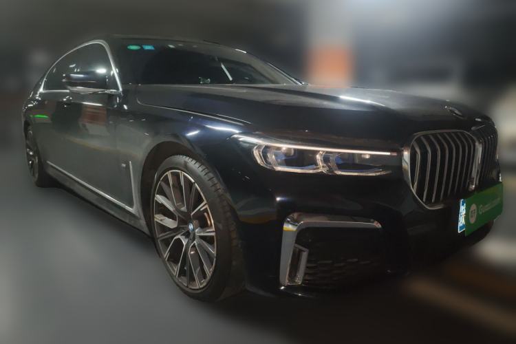 Used BMW 7 Series 2019 Restyled 740Li xDrive Executive M Sport Package Front Right 45 Deg