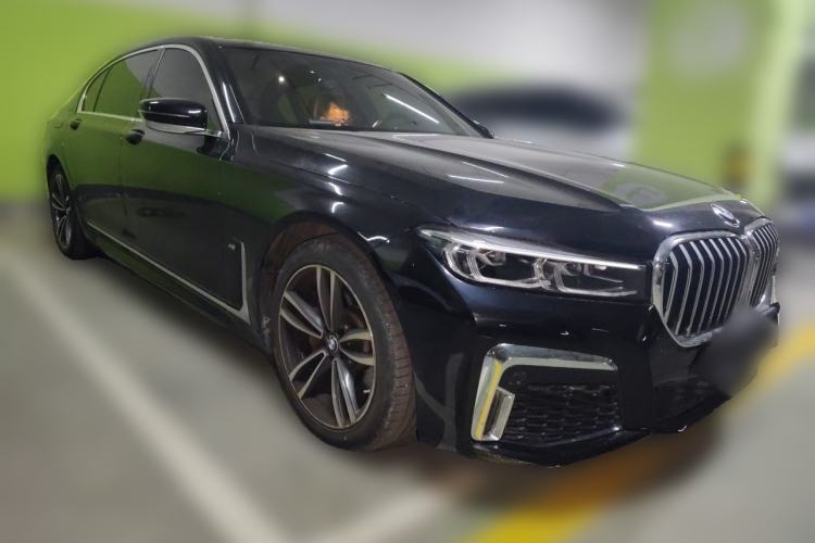 Used BMW 7 Series 2019 Restyled 730Li M Sport Package Front Right 45 Deg