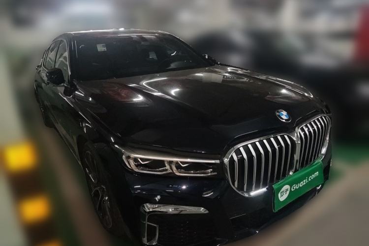 Used BMW 7 Series 2019 740Li Leading Model M Sport Package Front Right 45 Deg