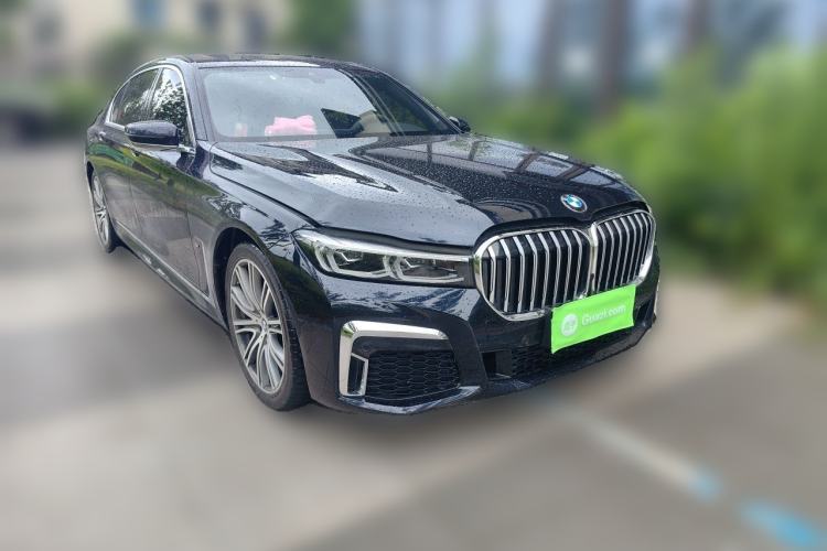 Used BMW 7 Series 2019 730Li M Sport Package Front Right 45 Deg