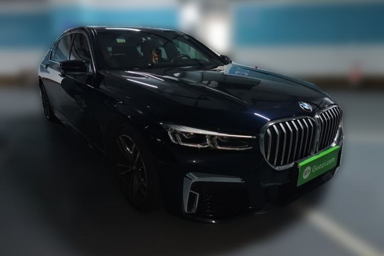 Used BMW 7 Series 2019 730Li M Sport Package Front Right 45 Deg