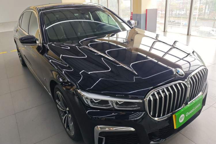 Used BMW 7 Series 2019 Restyled 730Li M Sport Package Front Right 45 Deg