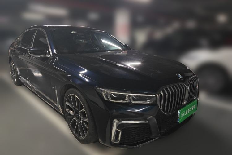 Used BMW 7 Series 2019 740Li Leading Model M Sport Package Front Right 45 Deg